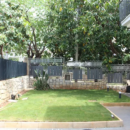 Stesicoro Apartman *