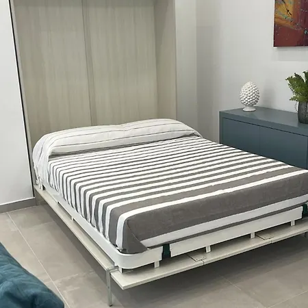 Stesicoro Apartman *